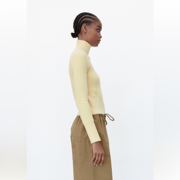 Zara Pale Yellow Turtleneck Knit Sweater Size Medium - Picture 2 of 7